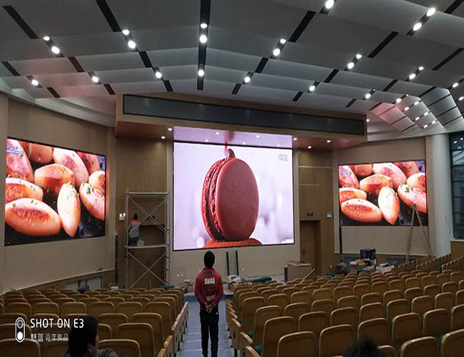 宝鸡户外led显示屏怎么换屏上的内容